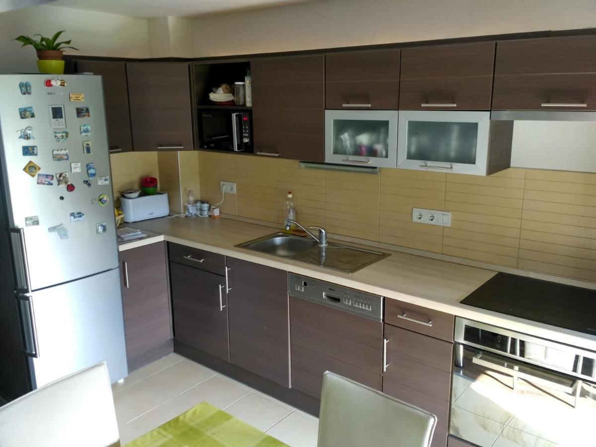 Family Holiday Apartman Nyiregyhaza Ngoại thất bức ảnh